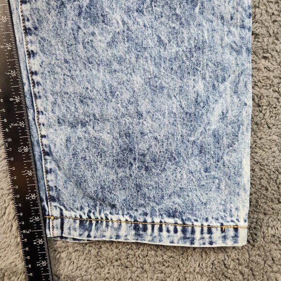 Women's High Rise Straight Leg Light Acid Wash Distress Ripped Jeans Size 30x32 - Picture 6 of 10